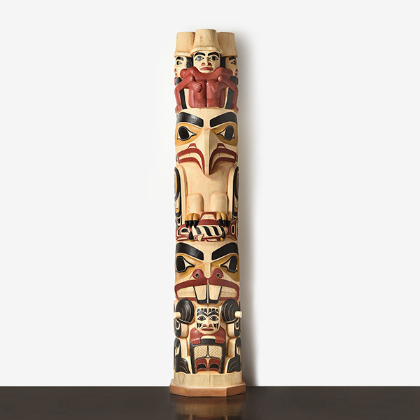 beaver totem pole